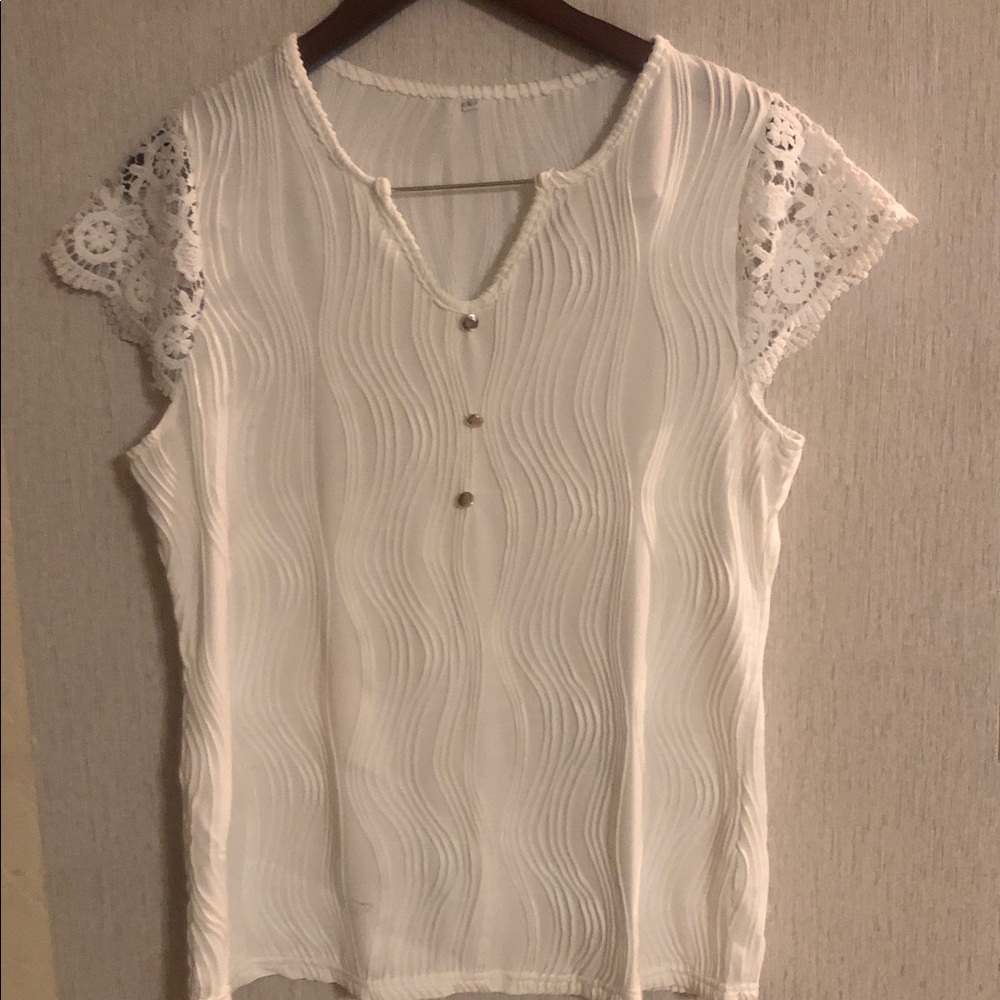 White Lace Sleeve Women's Blouse - Elegant Sleeveless Top
